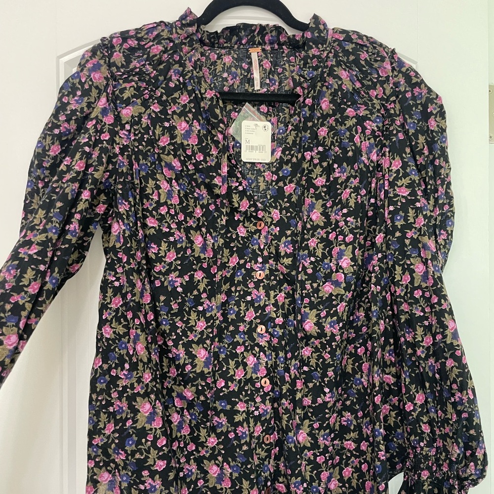 Flower pattern free people blouse size medium